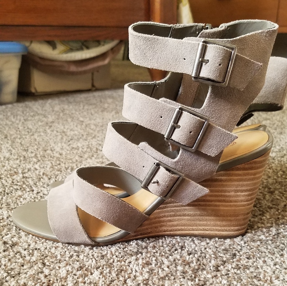 Crown Vintage Serena Wedge Sandal